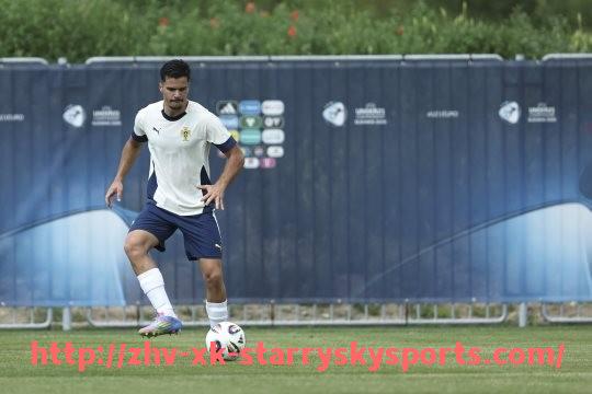 星空体育-2025年世俱杯关键伤停名单及其对球队的影响分析